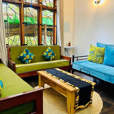 Sophie Homestay Moshi Esterno foto